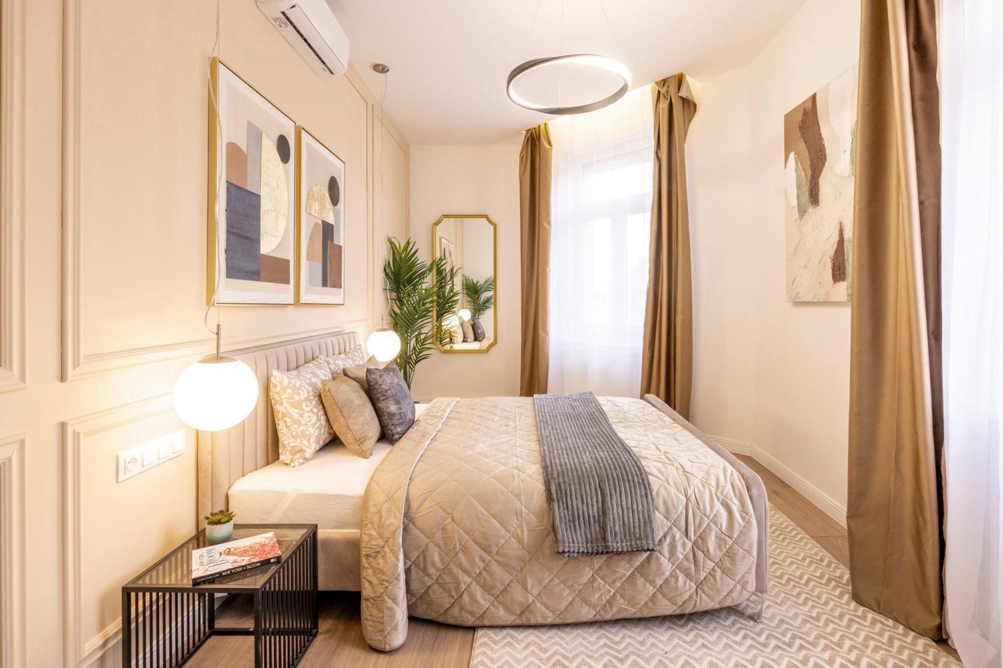 Apartment Luxury & Classy With 3bedrm, 2bathrm Budapest